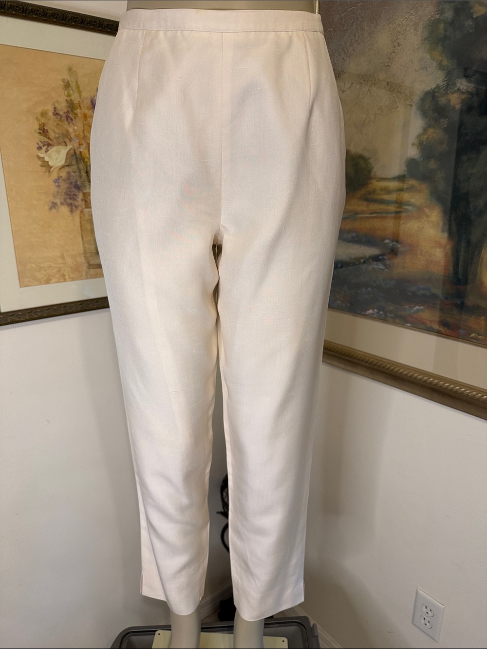 Worth Petites Pants - 100% Silk Flat Front Dress Trousers Size 8P